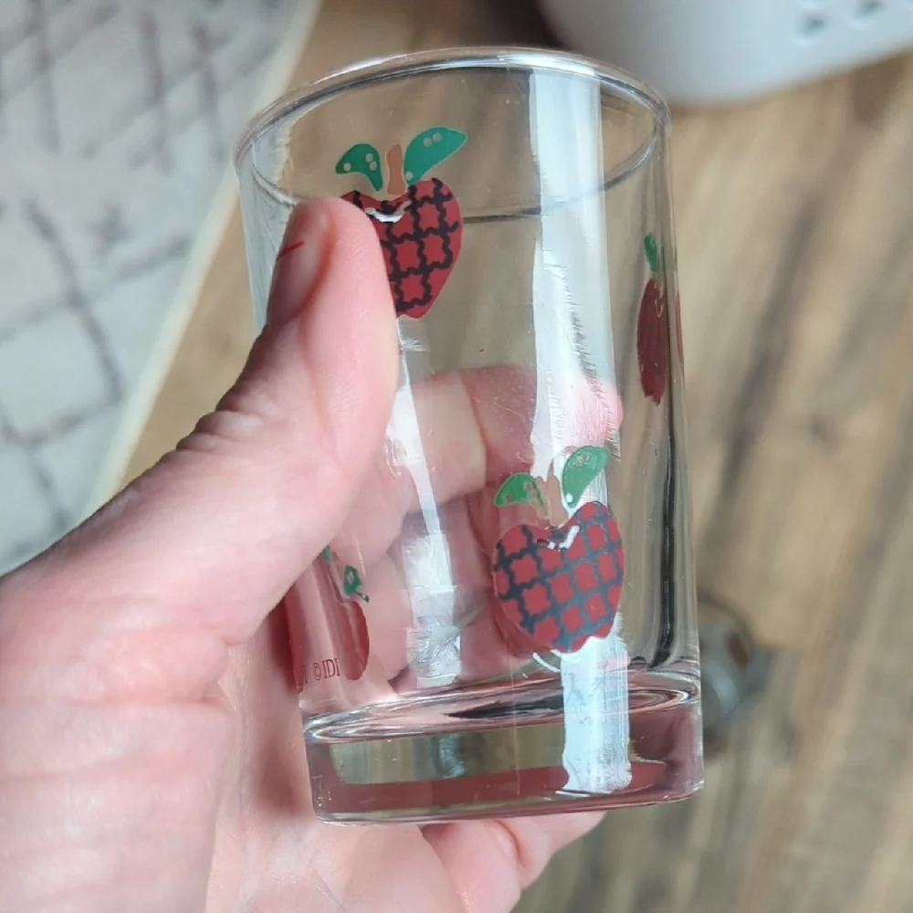 Clear Glass Tumbler Set with Red Apple Motif - Home Dining - Picture 3 of 4